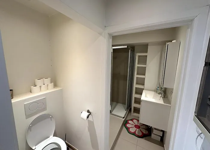 Downtown Apartment *